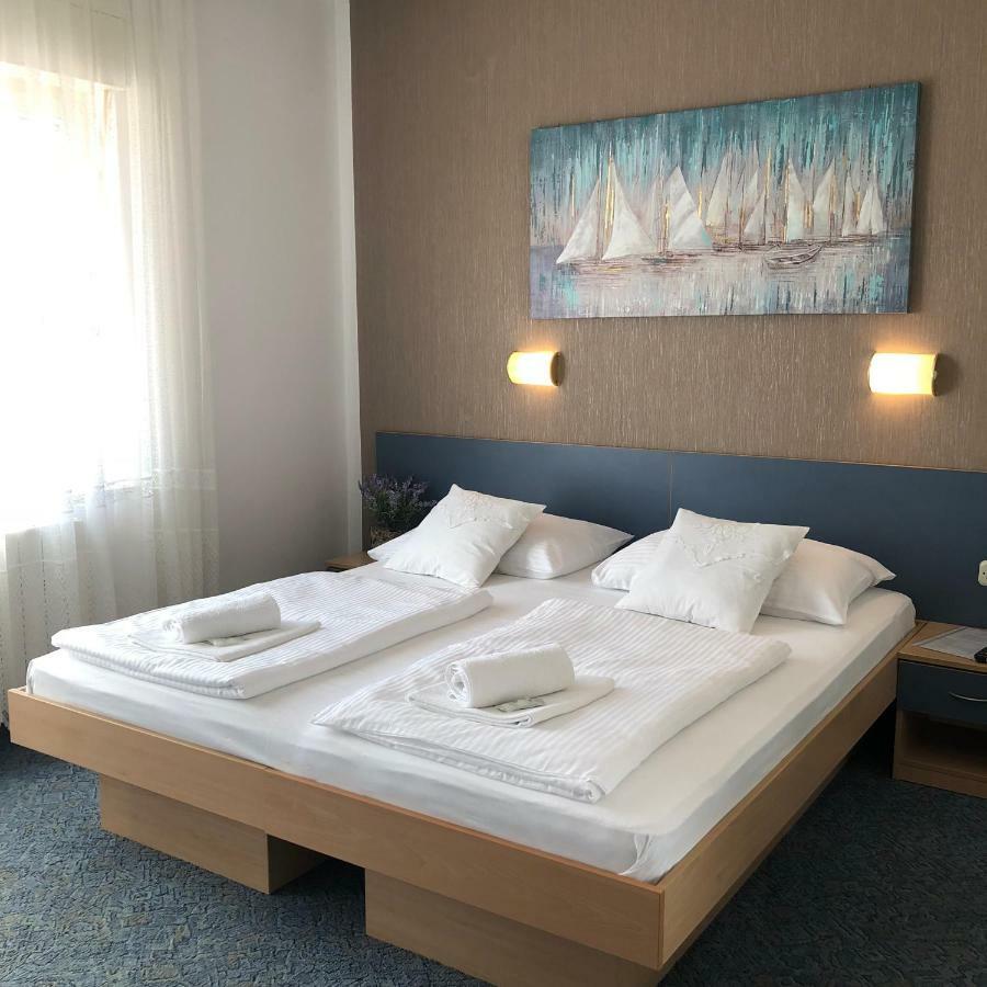Rooms Ana Stobrec Luaran gambar